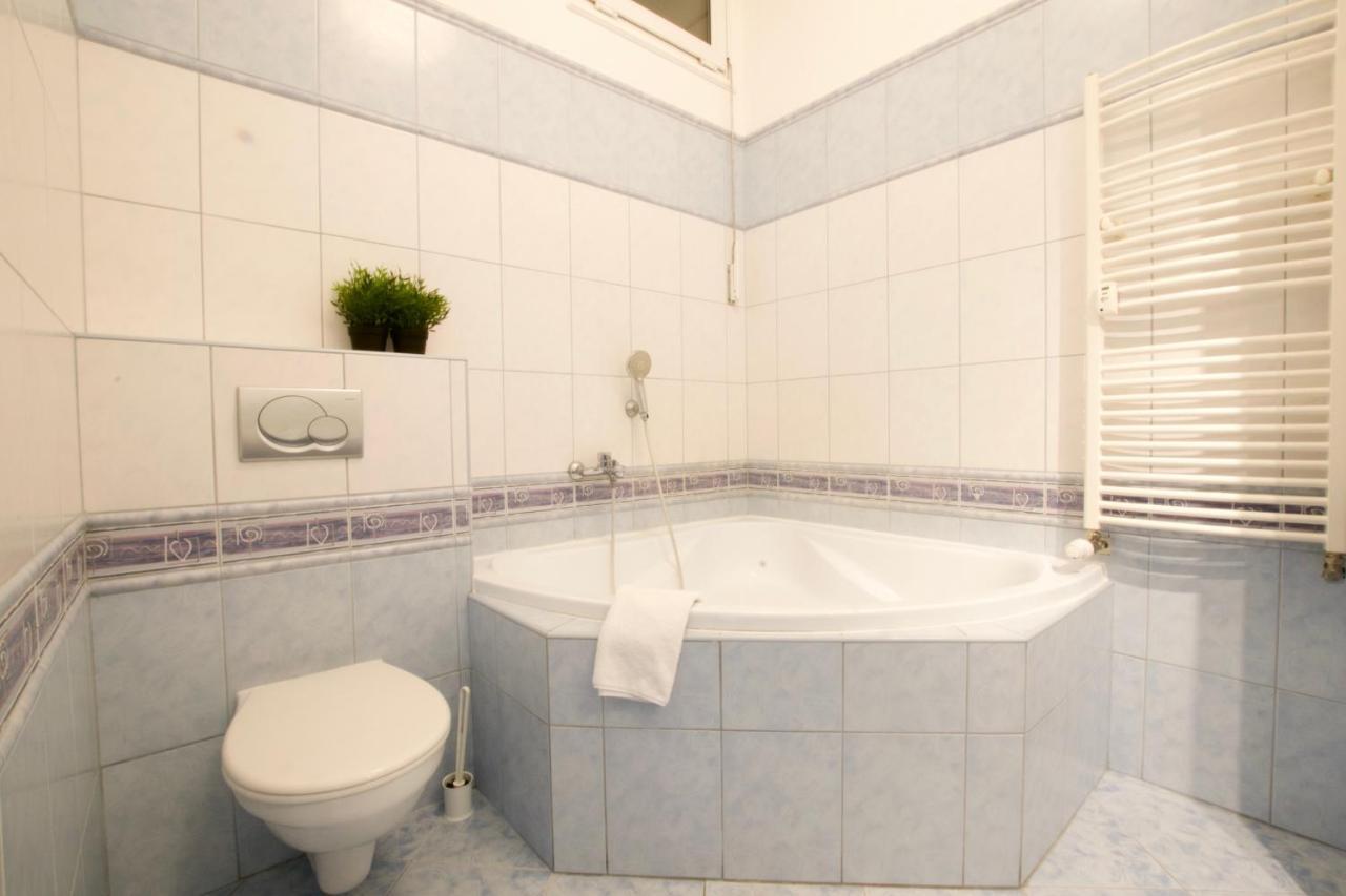 Standard Apartment By Hi5 - Tatra Street Budapest Eksteriør billede